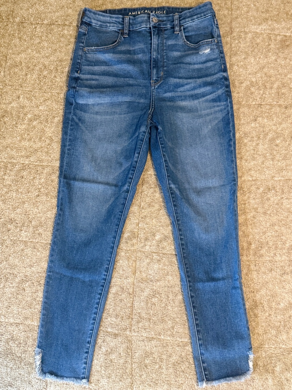 Women’s American Eagle Curvy Super High-Rise Jegging Crop.